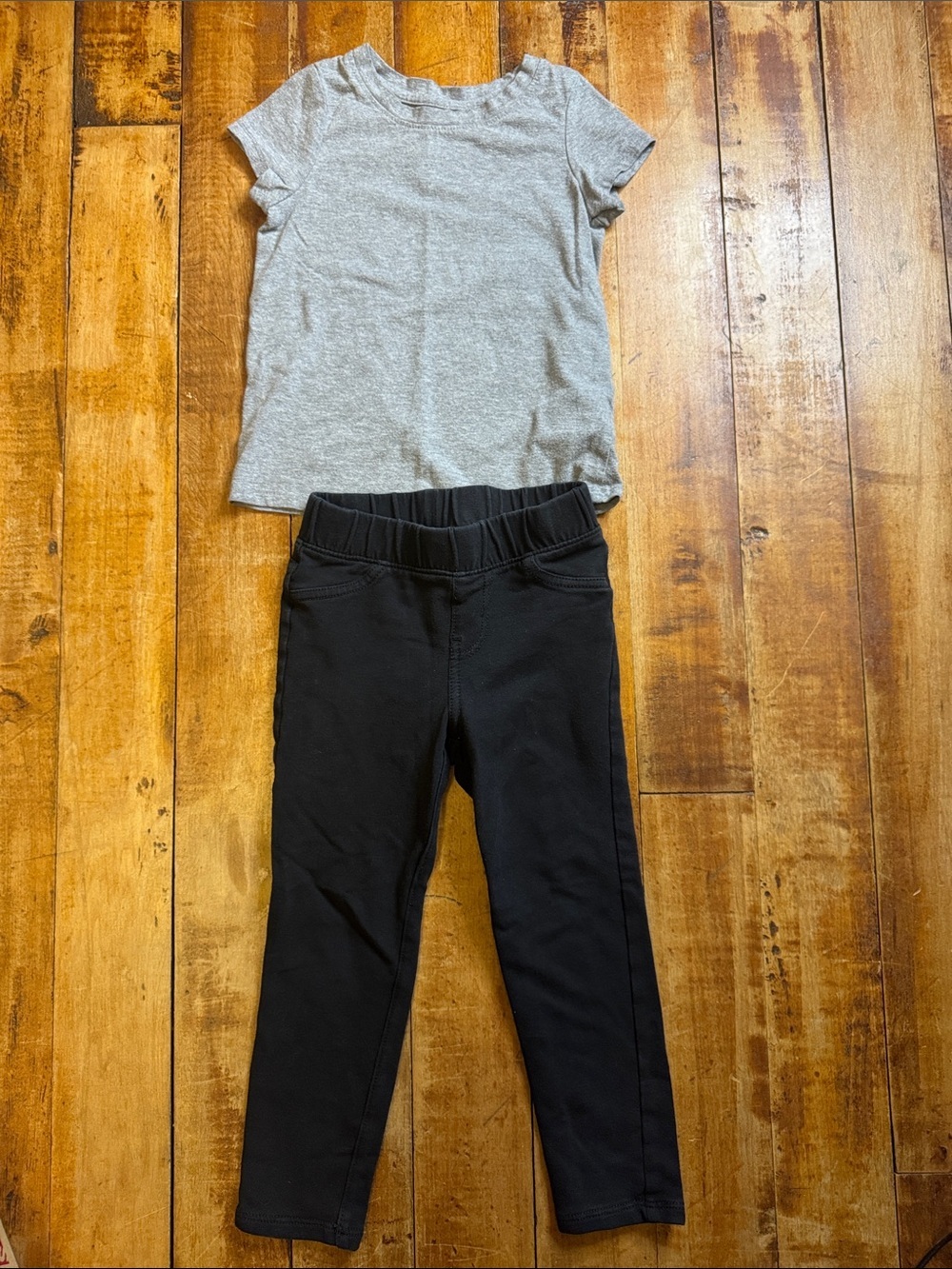 Cat & Jack Black Pull-On Leggings with Elastic Waist gray shirt 3T cotton